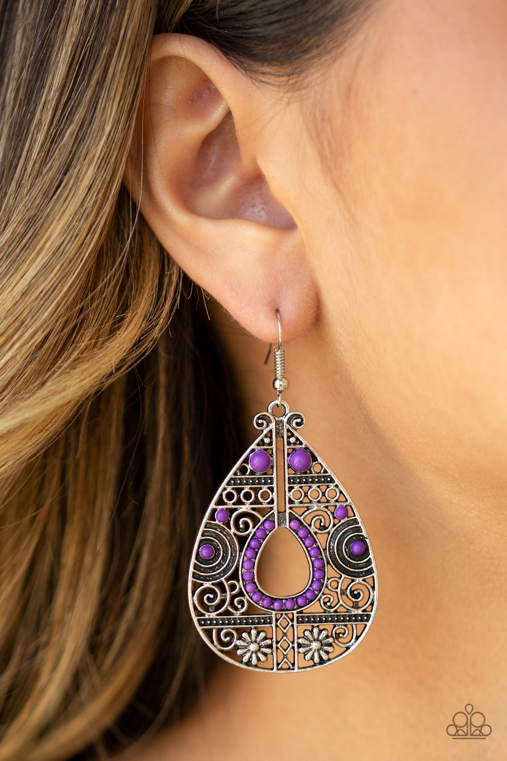 Paparazzi ♥ Malibu Gardens - Purple ♥  Earrings