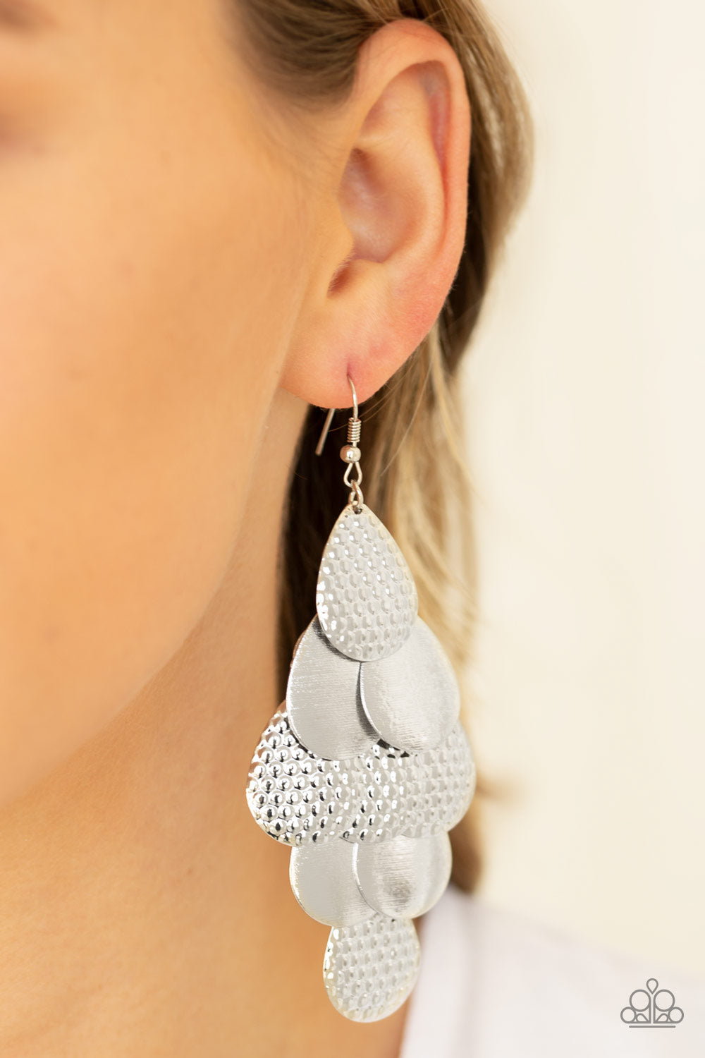 Paparazzi ♥ Chime Time - Silver ♥  Earrings