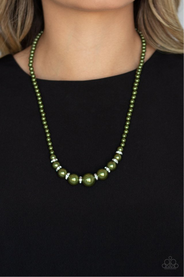 Paparazzi ♥ SoHo Sweetheart - Green ♥ Necklace
