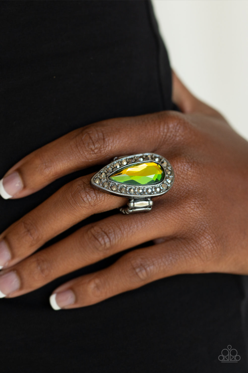 Paparazzi ♥ Majestic Mayhem - Multi ♥  Ring