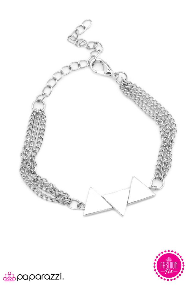 Paparazzi ♥ TRI As I Might - Silver ♥ Bracelet