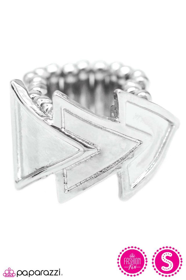 Paparazzi ♥ The Chase - Silver ♥ Ring