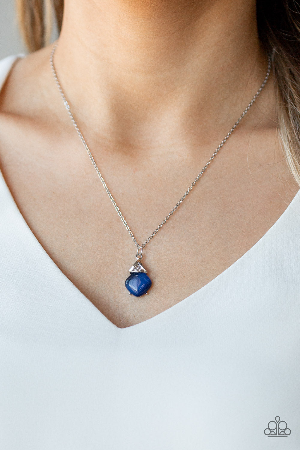 Paparazzi ♥ Romantic Razzle - Blue ♥  Necklace