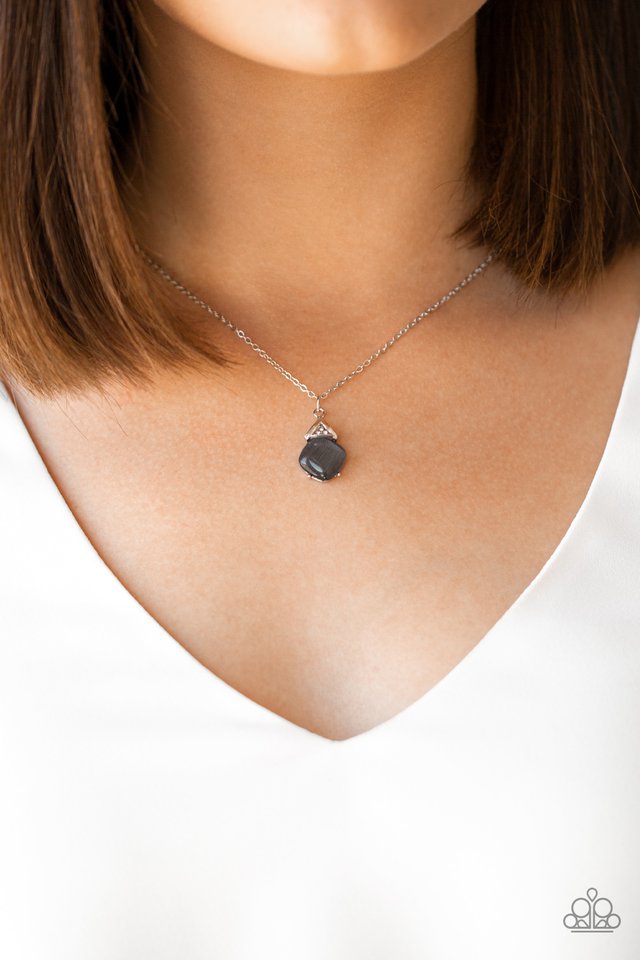 Paparazzi ♥ Romantic Razzle - Silver ♥ Necklace