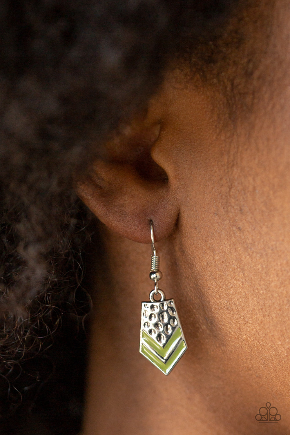 Paparazzi ♥ Pack Princess - Green ♥  Necklace