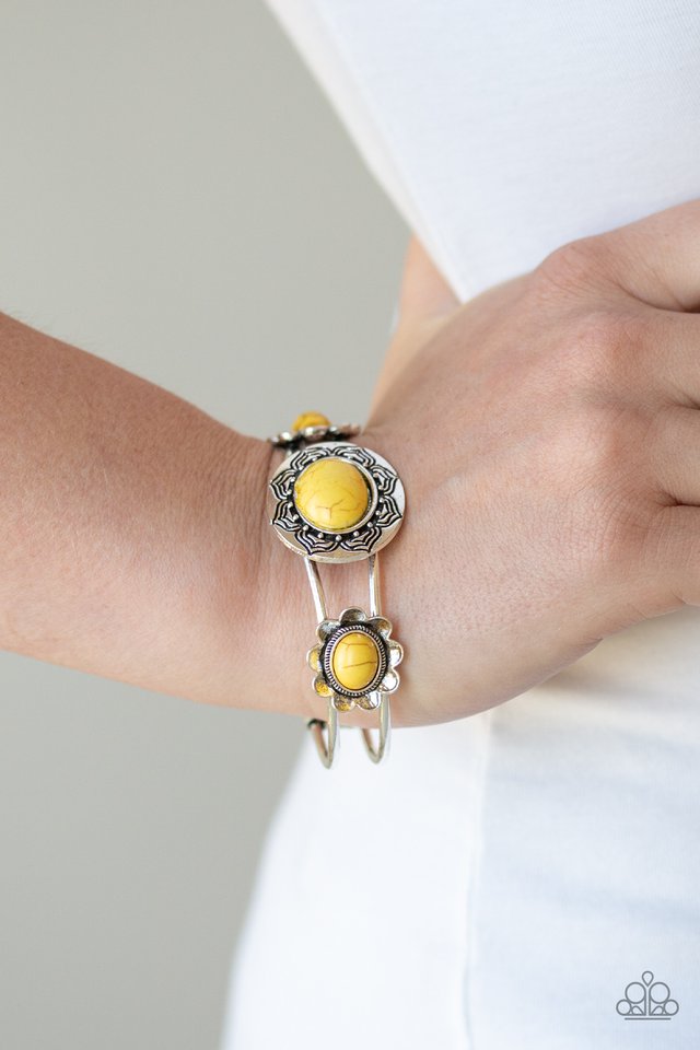 Paparazzi ♥ Desert Eden - Yellow ♥ Bracelet