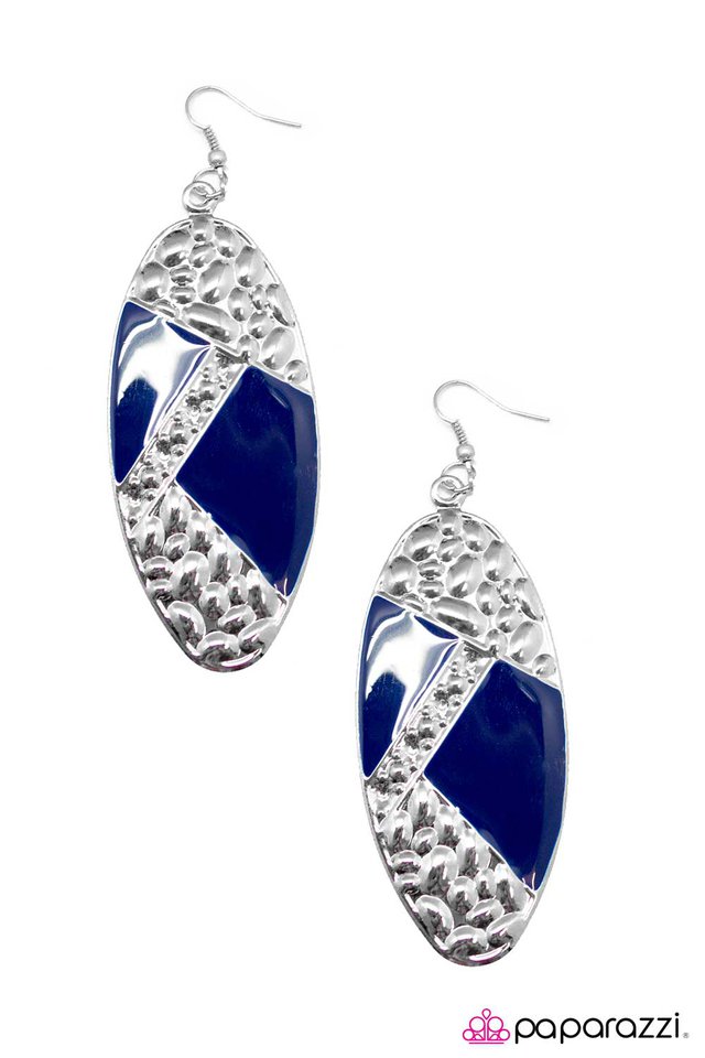 Paparazzi ♥ The Coast Is Clear! - Blue ♥ Earrings