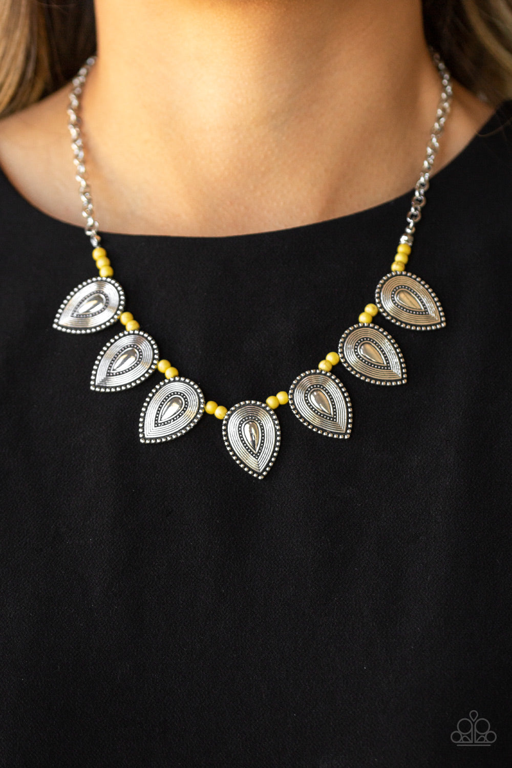 Paparazzi ♥ Terra Trailblazer - Yellow ♥  Necklace