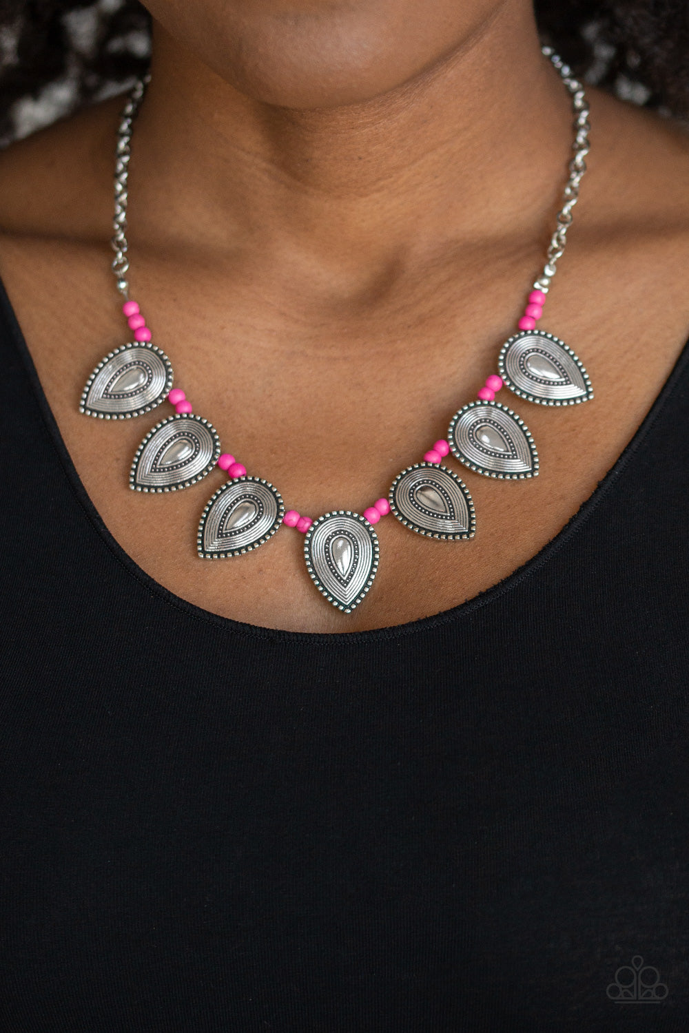 Paparazzi ♥ Terra Trailblazer - Pink ♥  Necklace