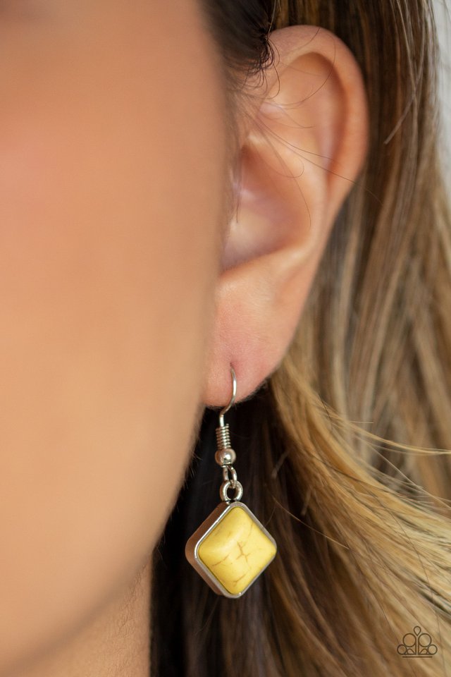 Paparazzi ♥ The MANE Contender - Yellow ♥ Necklace