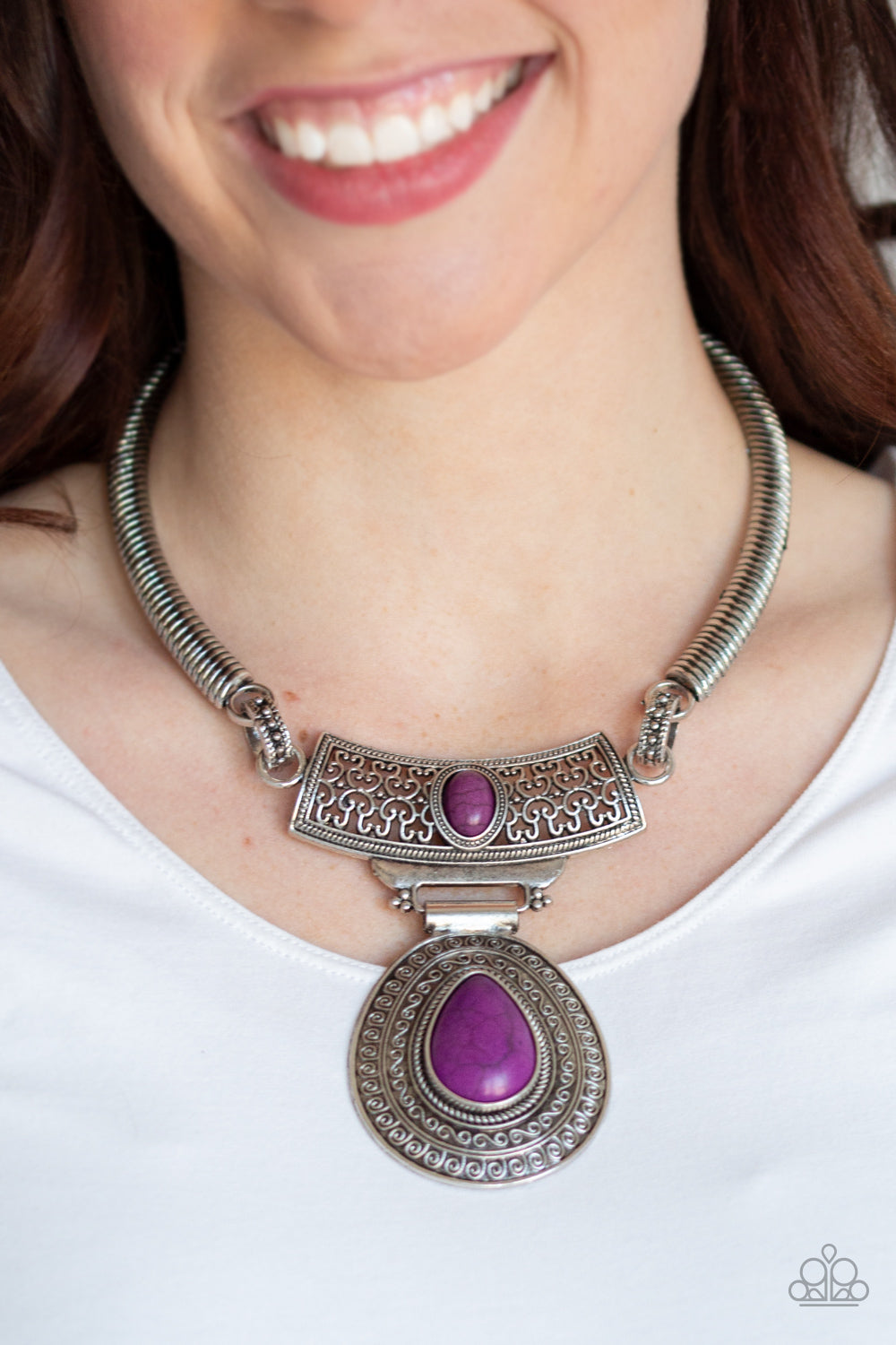 Paparazzi ♥ Prowling Prowess - Purple ♥  Necklace
