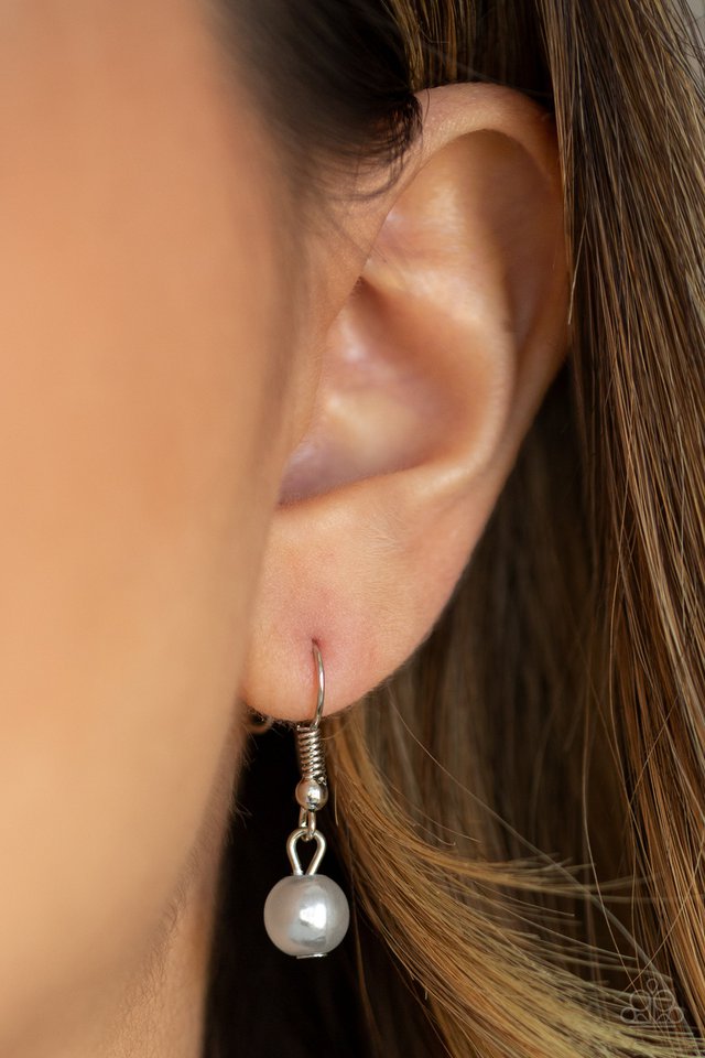 Paparazzi ♥ Unapologetic Flirt - Silver ♥ Necklace