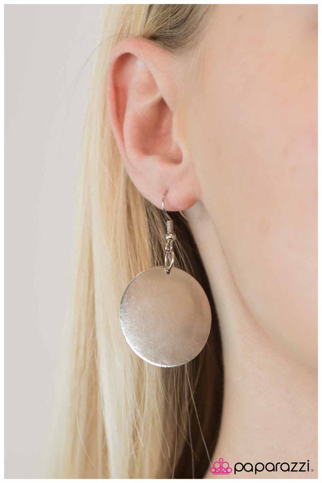 Paparazzi ♥ In Lieu of Flowers - Green ♥ Necklace