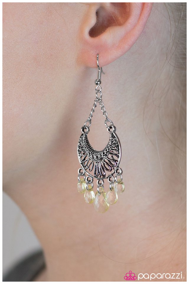 ask-for-the-moon-p5wh-ywxx-011xx