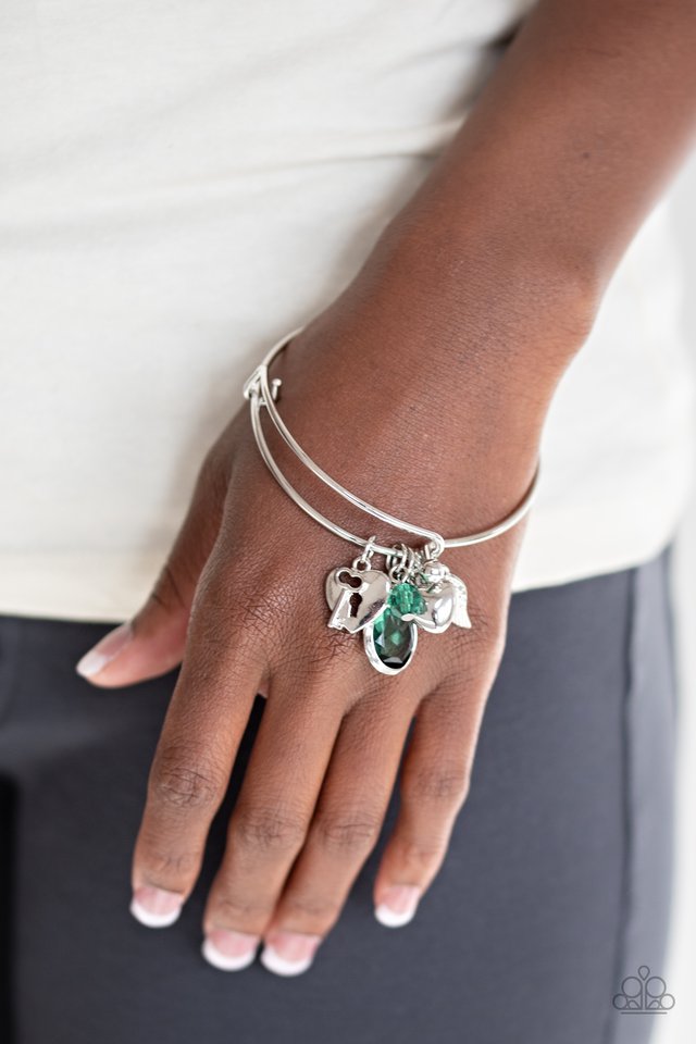 Paparazzi ♥ Heart of BOLD - Green ♥ Bracelet