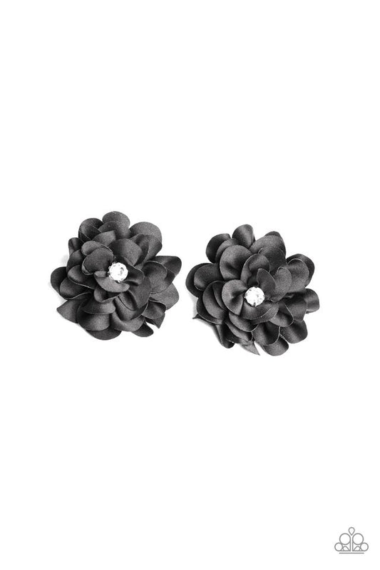 strike-a-posy-black-p7ss-bkxx-055xx