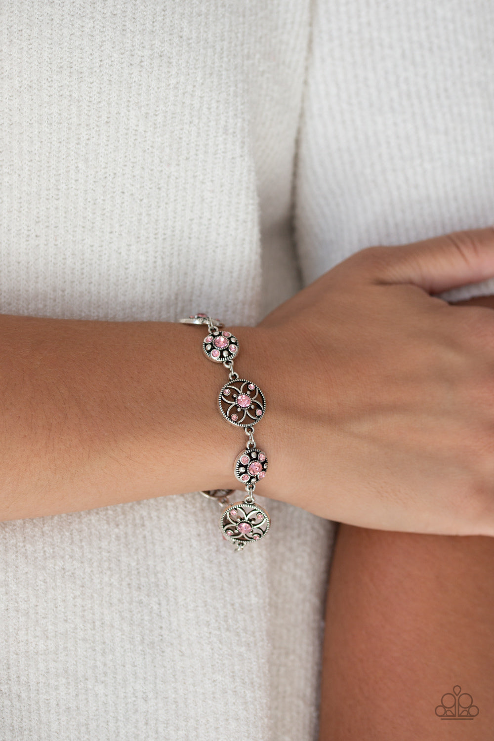 Paparazzi ♥ Flowery Fashion - Pink ♥  Bracelet