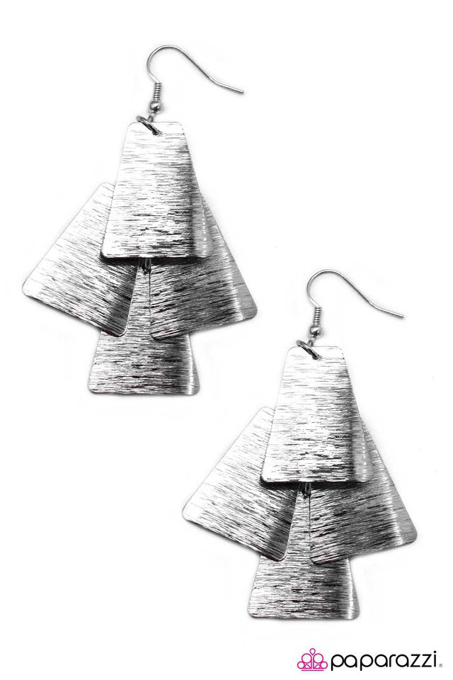 Paparazzi ♥ Blank Space - Silver ♥ Earrings