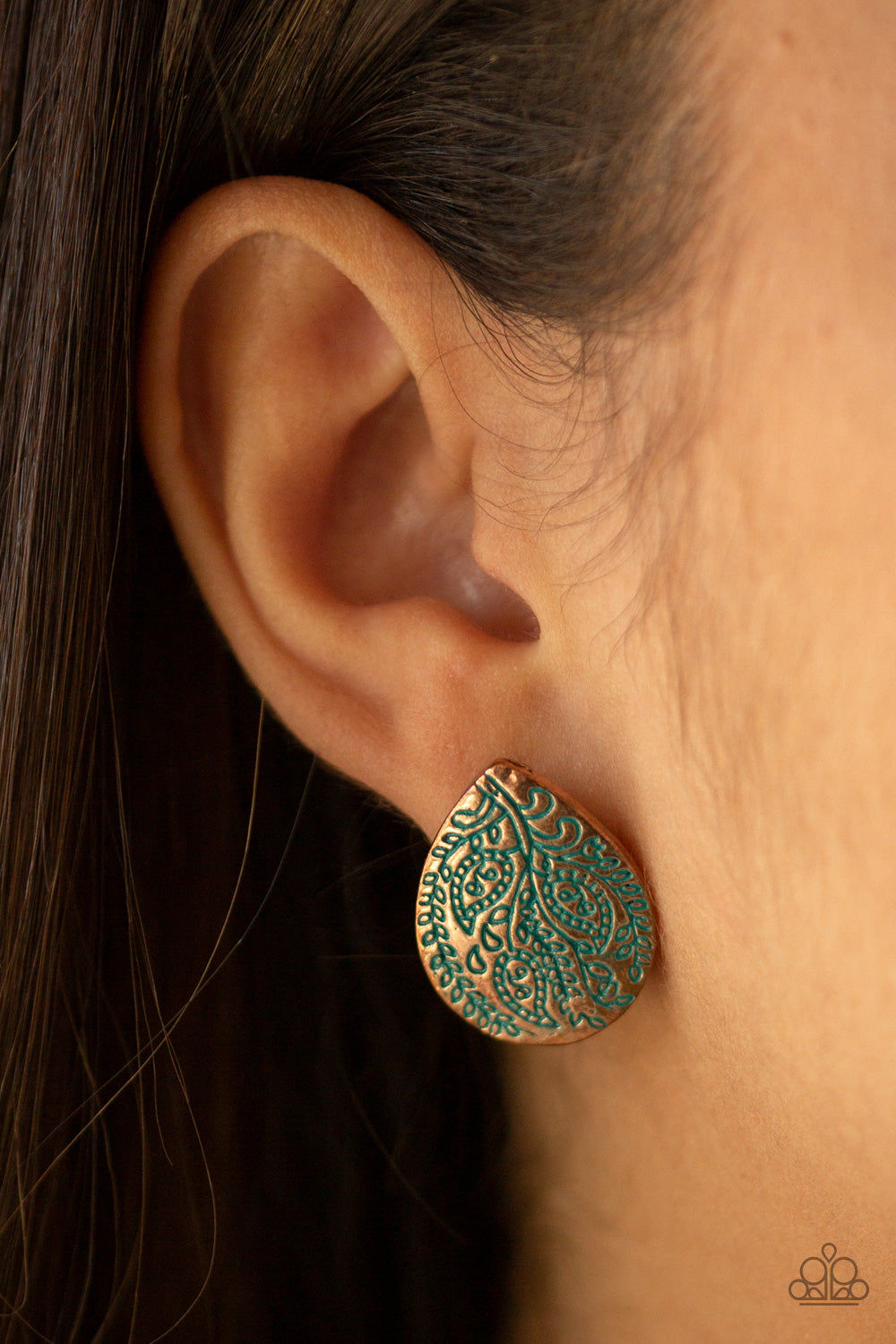 Paparazzi ♥ Seasonal Bliss - Copper ♥  Post Earrings