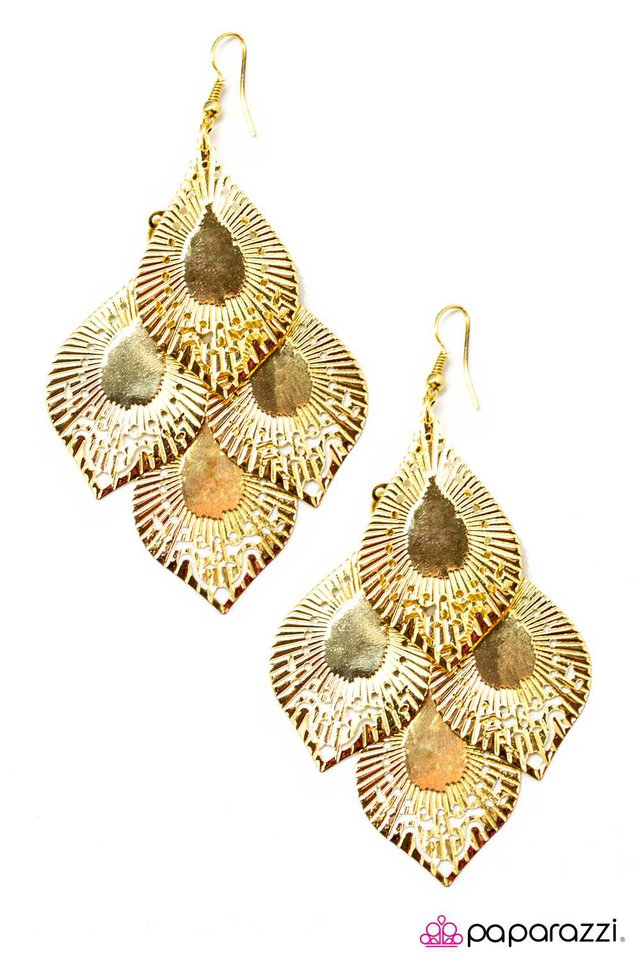 Paparazzi ♥ Gold Digger - Gold ♥ Earrings