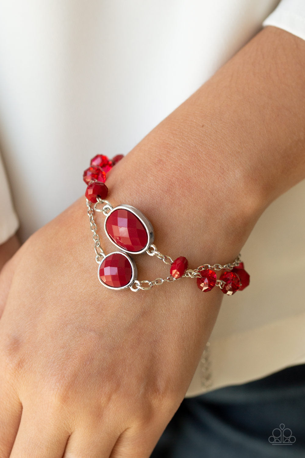 Paparazzi ♥ Crowd Pleaser - Red ♥  Bracelet