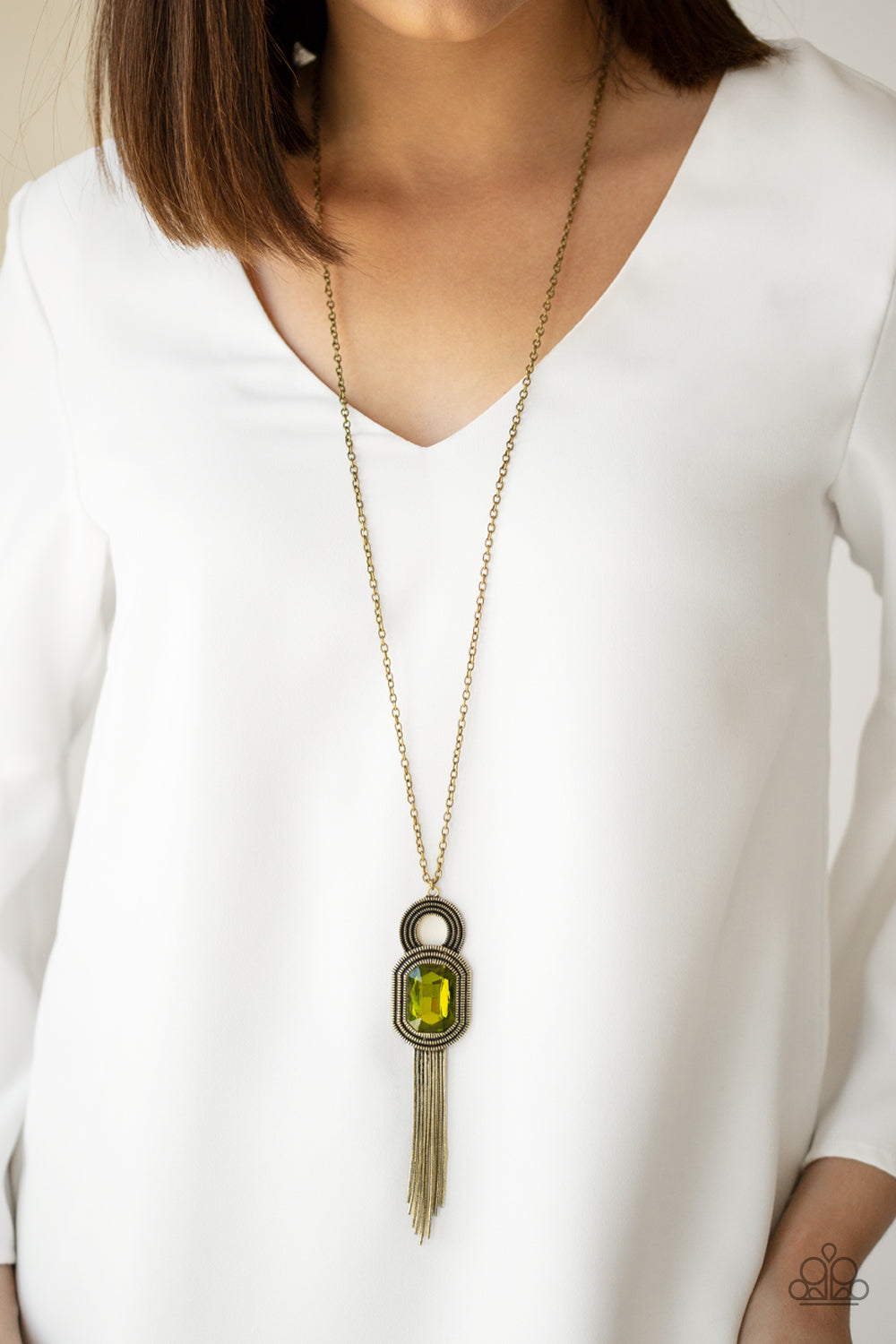 Paparazzi ♥ A Good TALISMAN Is Hard To Find - Green ♥  Necklace