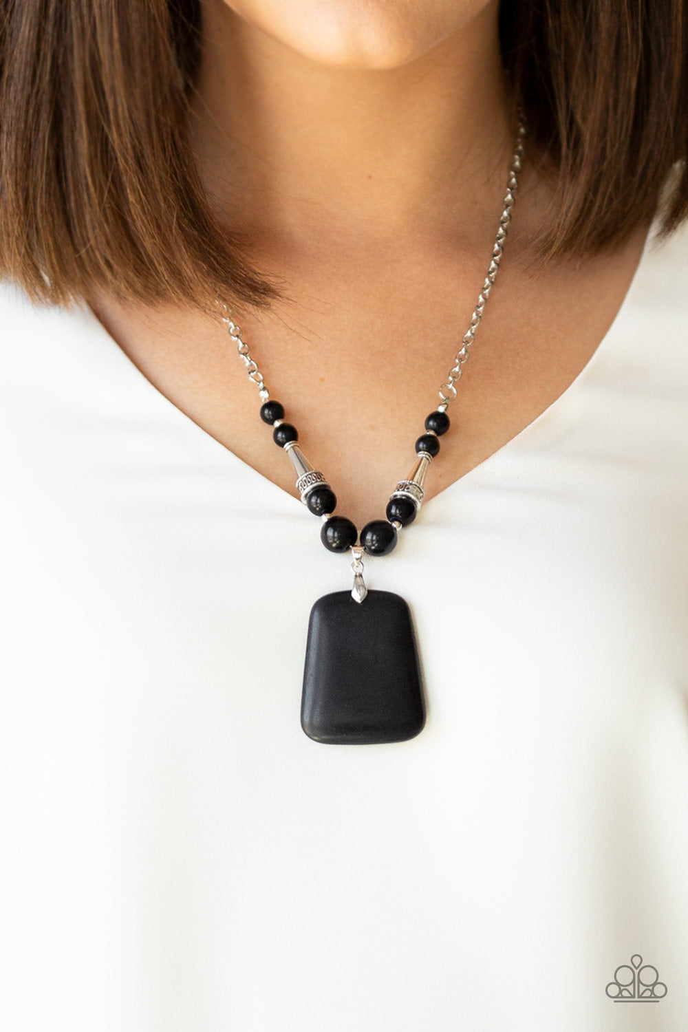 Paparazzi ♥ Sandstone Oasis - Black ♥  Necklace