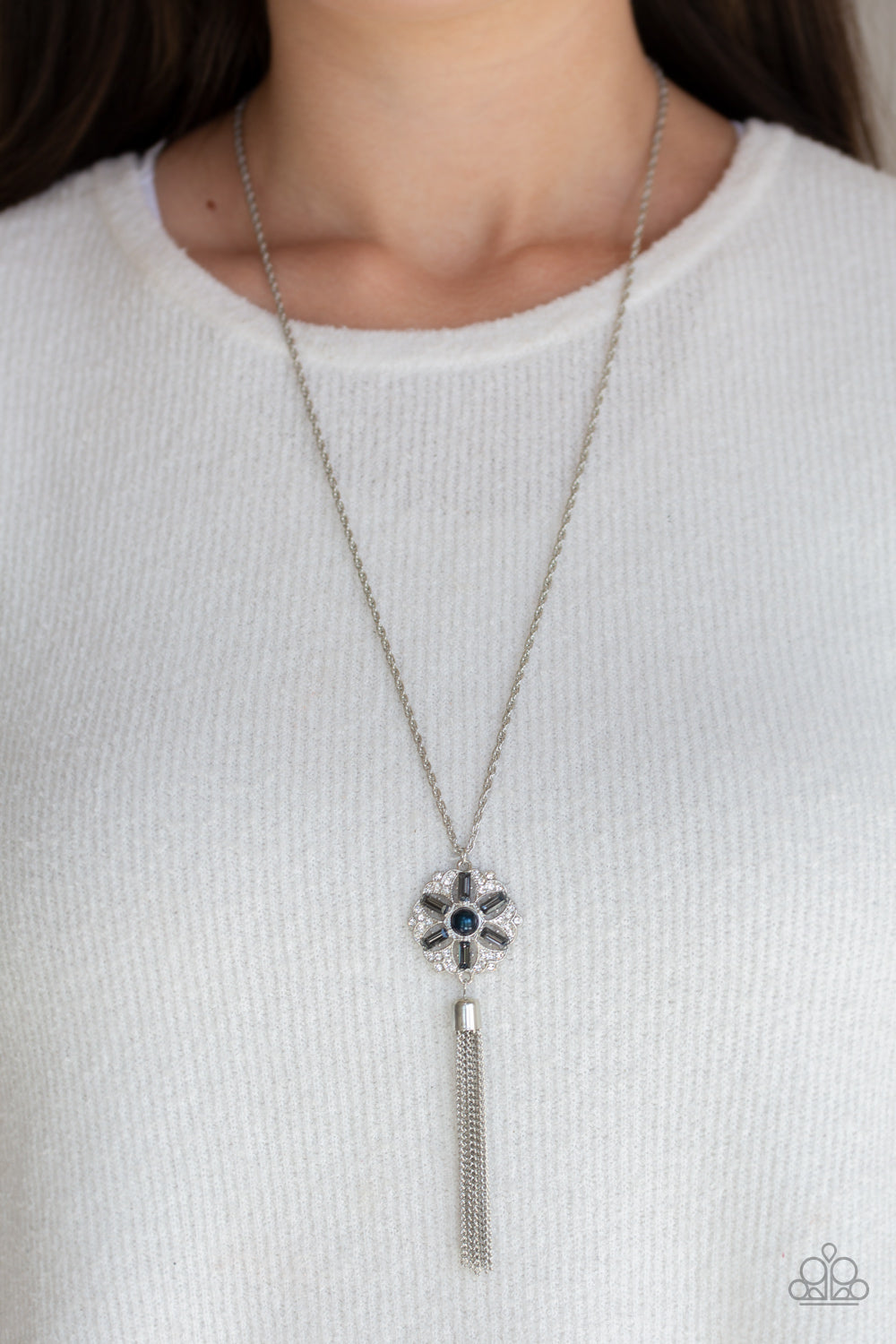 Paparazzi ♥ Fine Florals - Blue ♥  Necklace