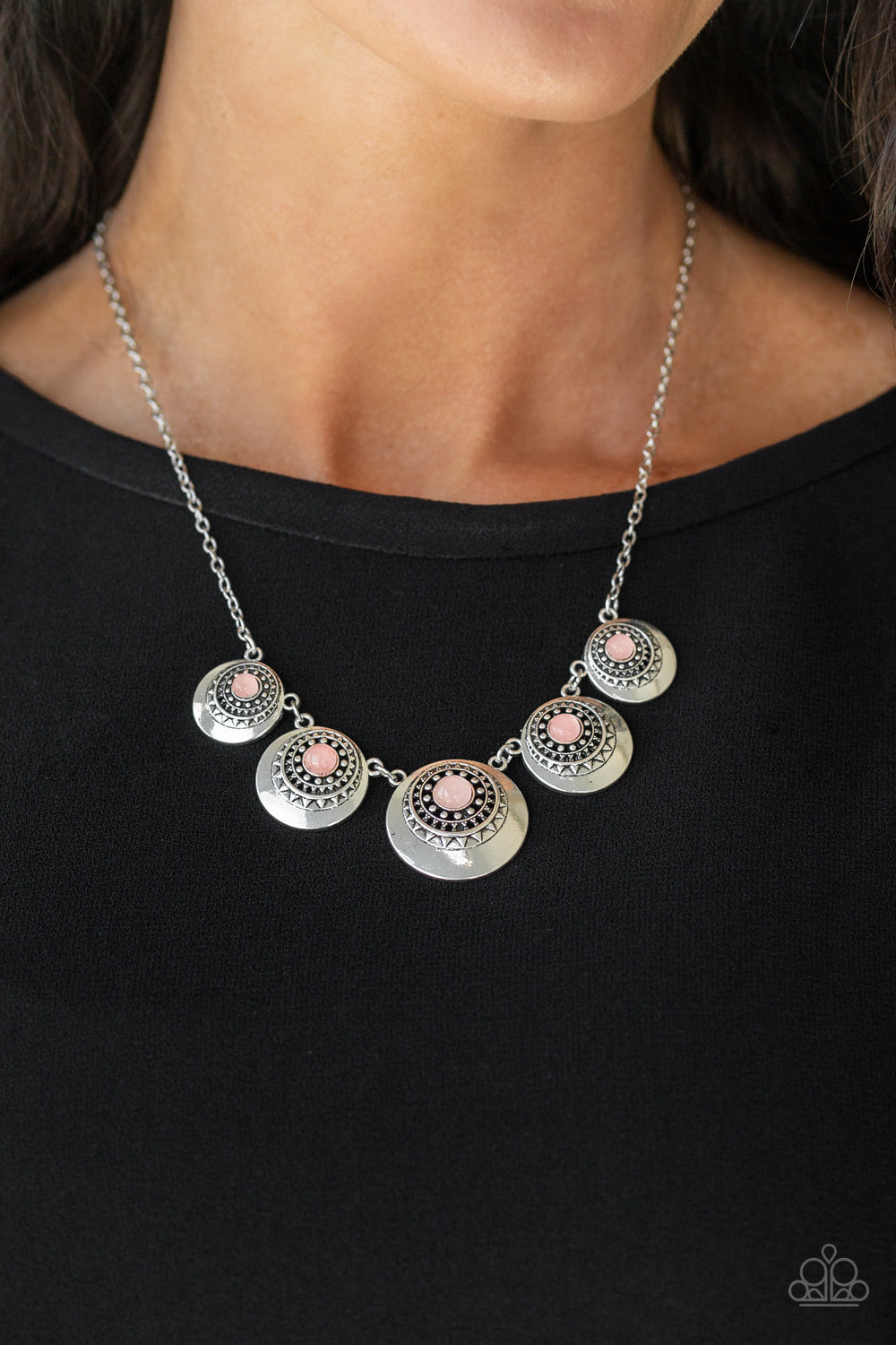 Paparazzi ♥ Solar Beam - Pink ♥  Necklace