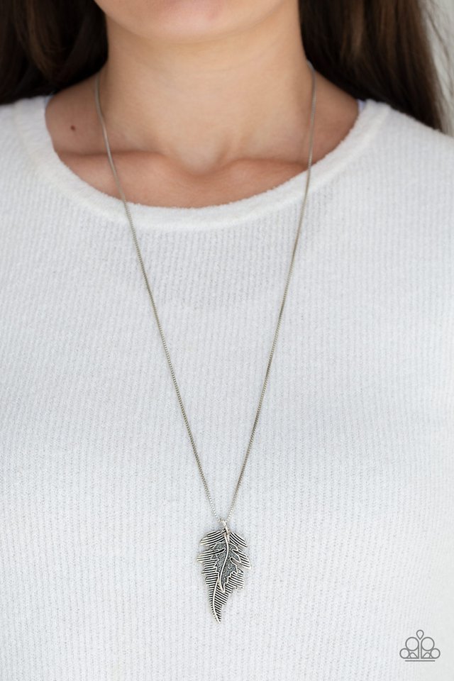 Paparazzi ♥ Enchanted Meadow - Silver ♥ Necklace