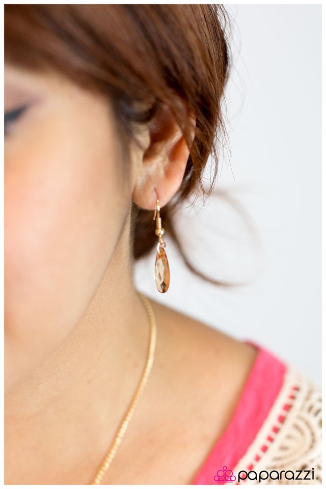 Paparazzi ♥ Zenith - Gold ♥ Necklace