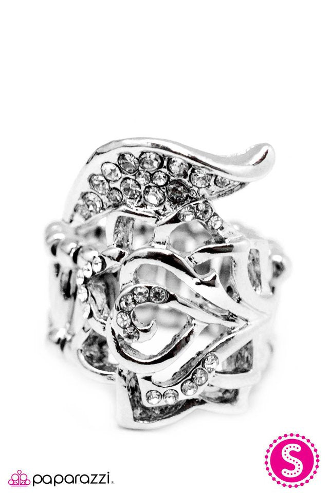 Paparazzi ♥ Hopeless Romantic - White ♥ Ring