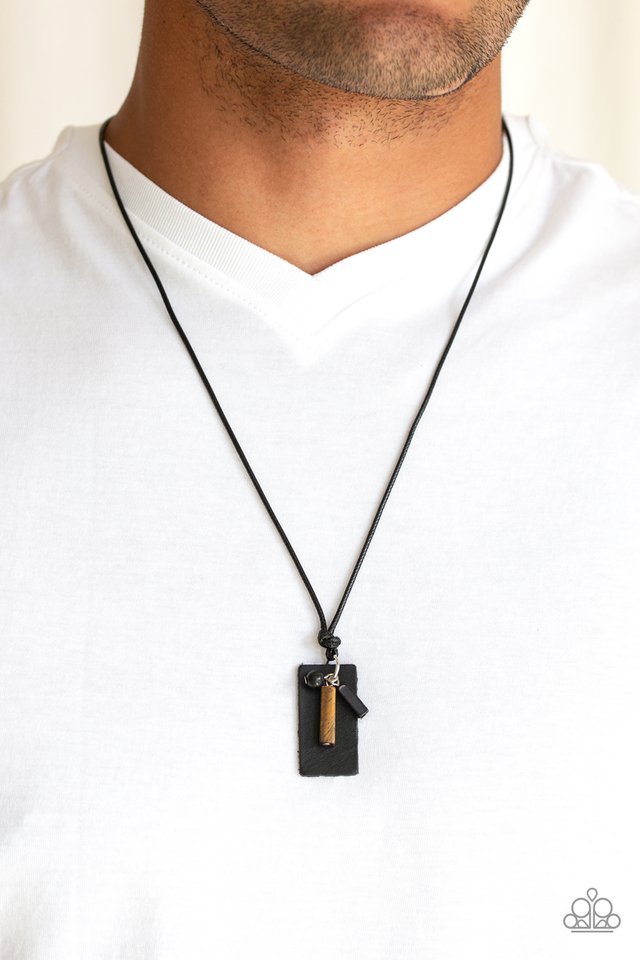Paparazzi ♥ Explorer Edge - Black ♥ Necklace
