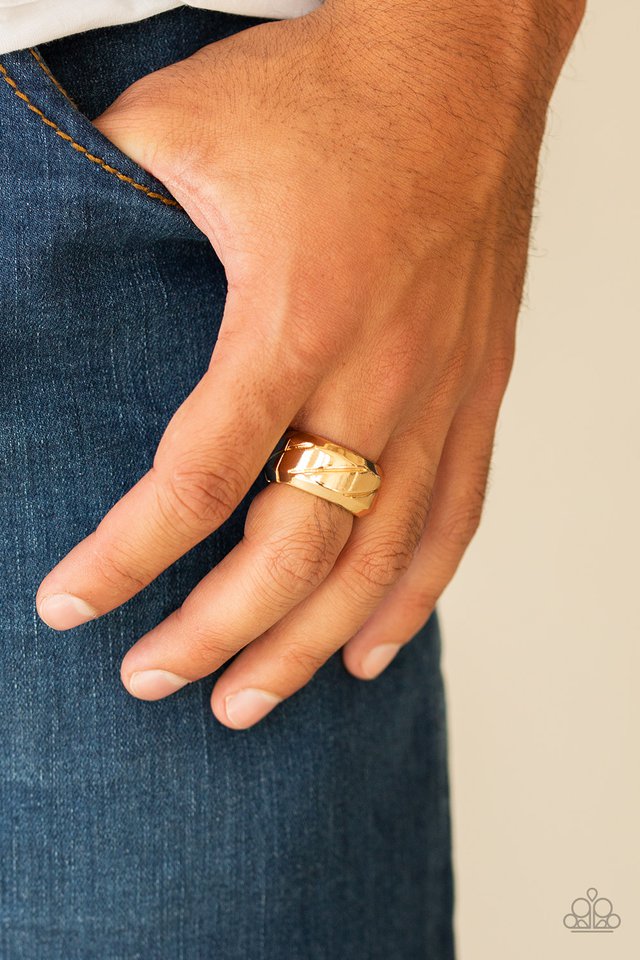 Paparazzi ♥ Sideswiped - Gold ♥ Ring