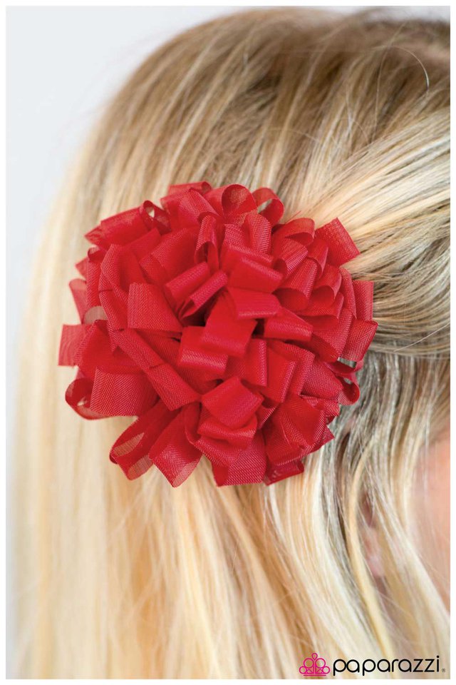 shake-your-pom-pom-p7ca-rdxx-020xx