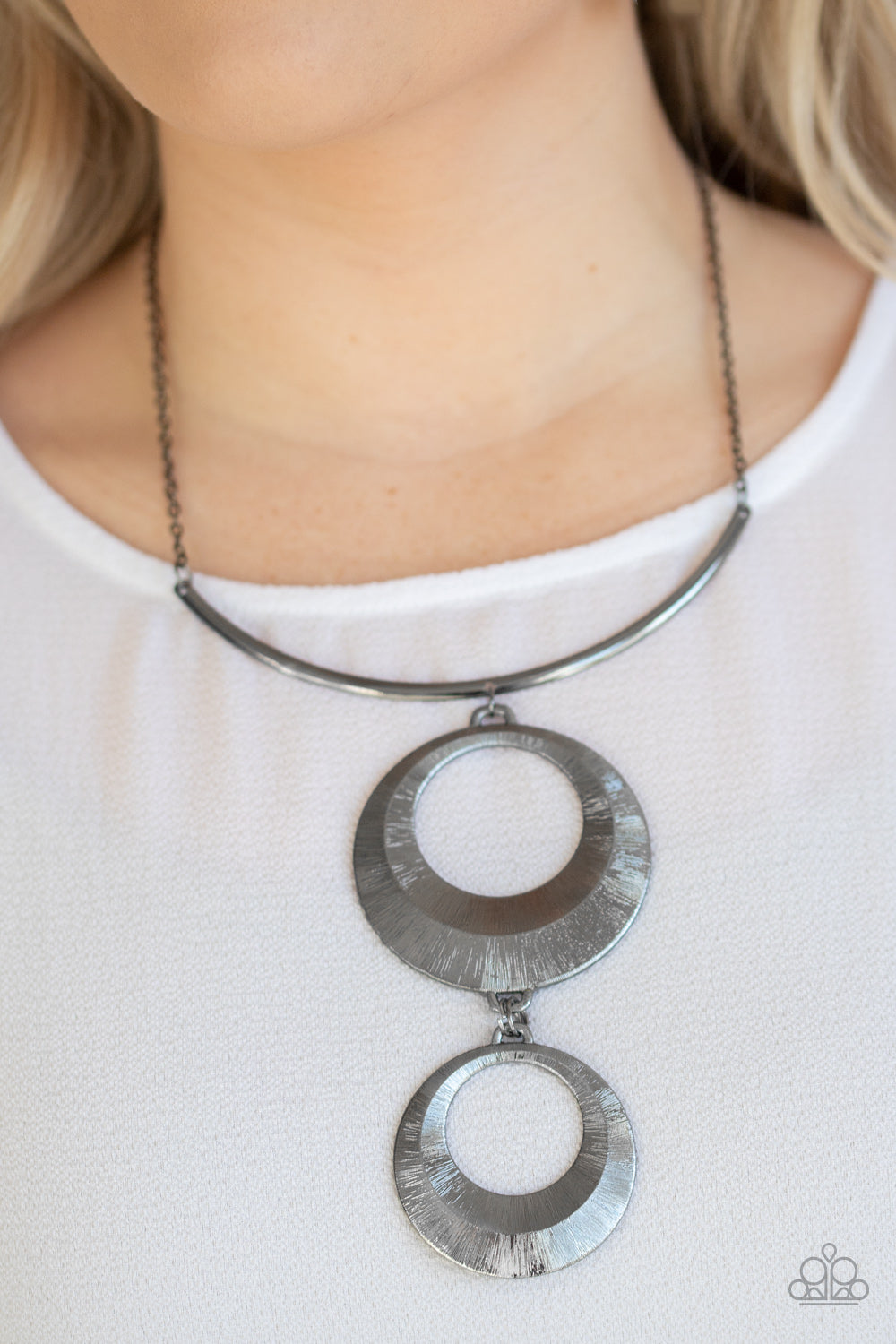 Paparazzi ♥ Egyptian Eclipse - Black ♥  Necklace