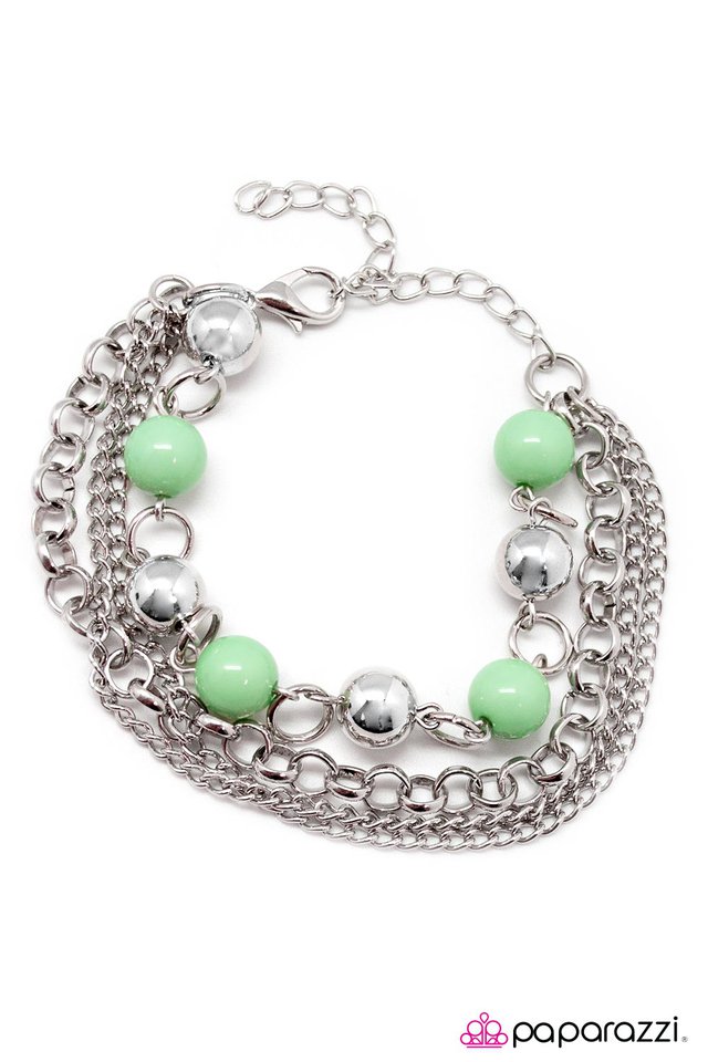 Paparazzi ♥ Summer Zephyr - Green ♥ Bracelet