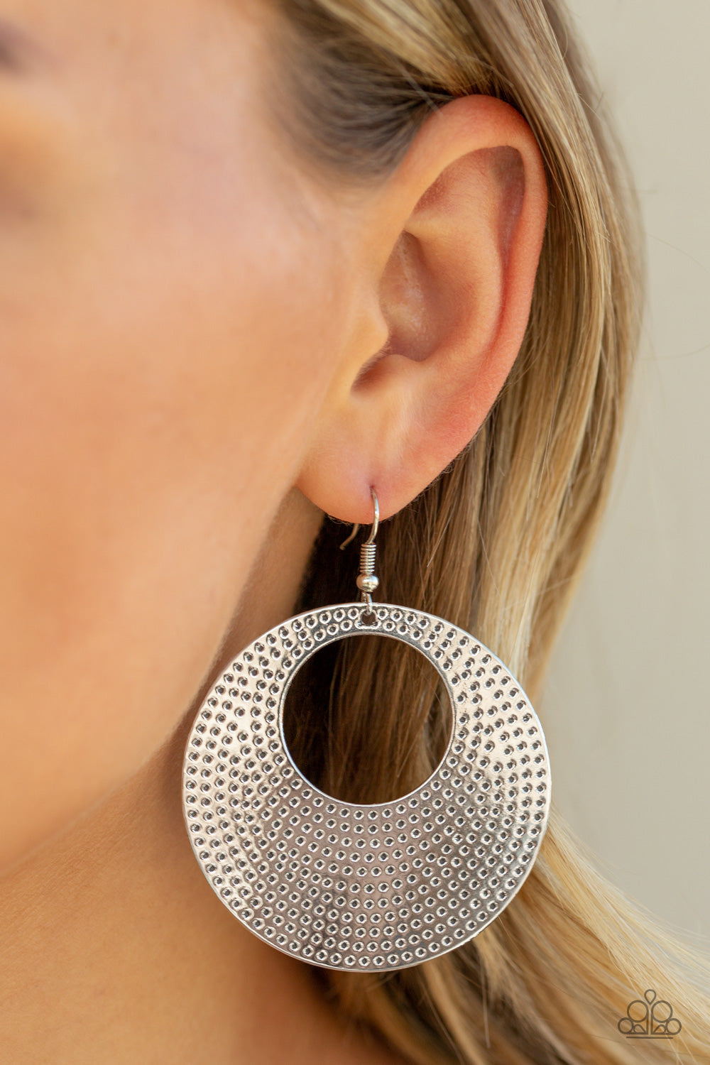 Paparazzi ♥ Dotted Delicacy - Silver ♥  Earrings
