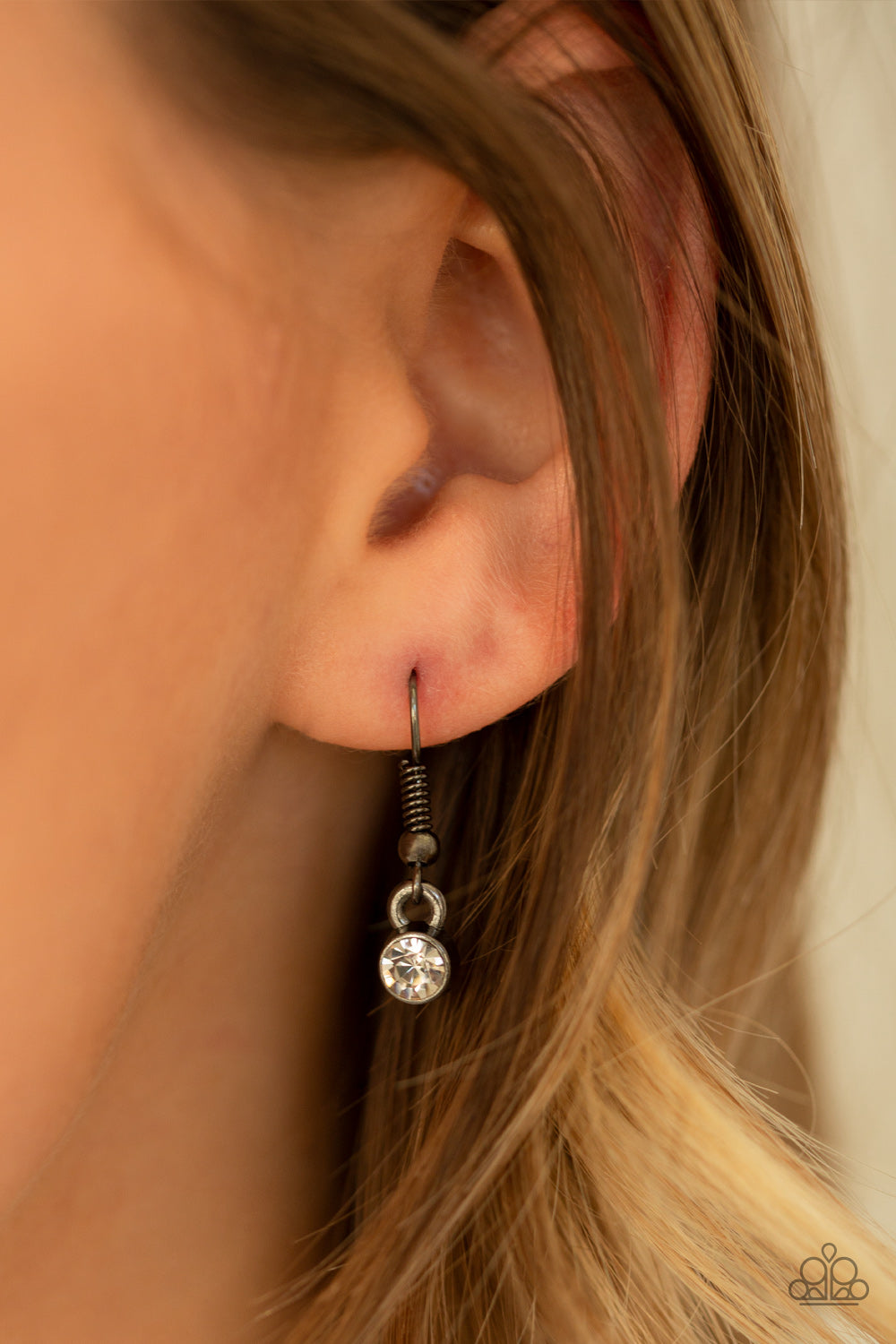 Paparazzi ♥ HEIRS and Graces - Black ♥  Necklace