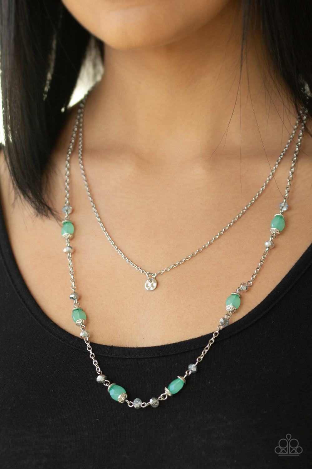 Paparazzi ♥ Irresistibly Iridescent - Green ♥  Necklace