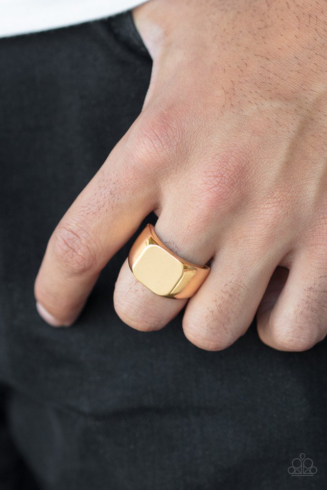 Paparazzi ♥ Blanked Out - Gold ♥ Ring