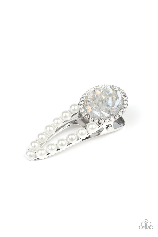 Paparazzi ♥ Gone VOGUE - White ♥ Hair Clip