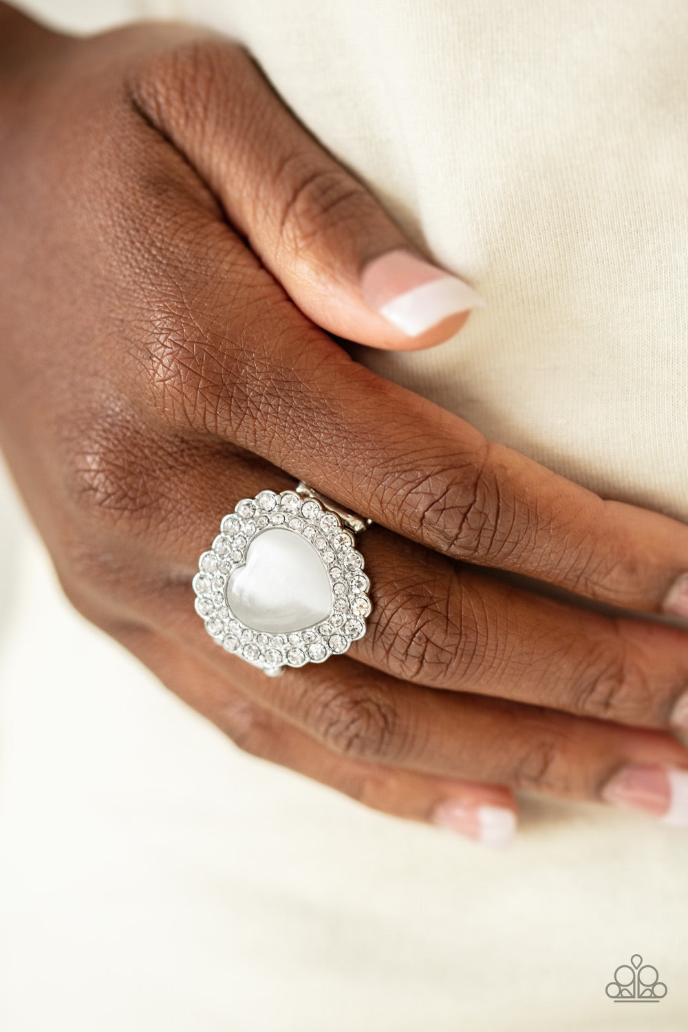 Paparazzi ♥ Lovely Luster - White ♥  Ring