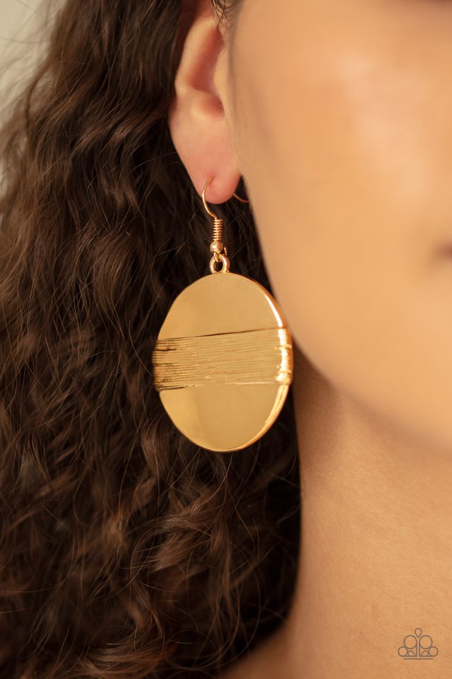 Paparazzi ♥ Ultra Uptown - Gold ♥ Earrings