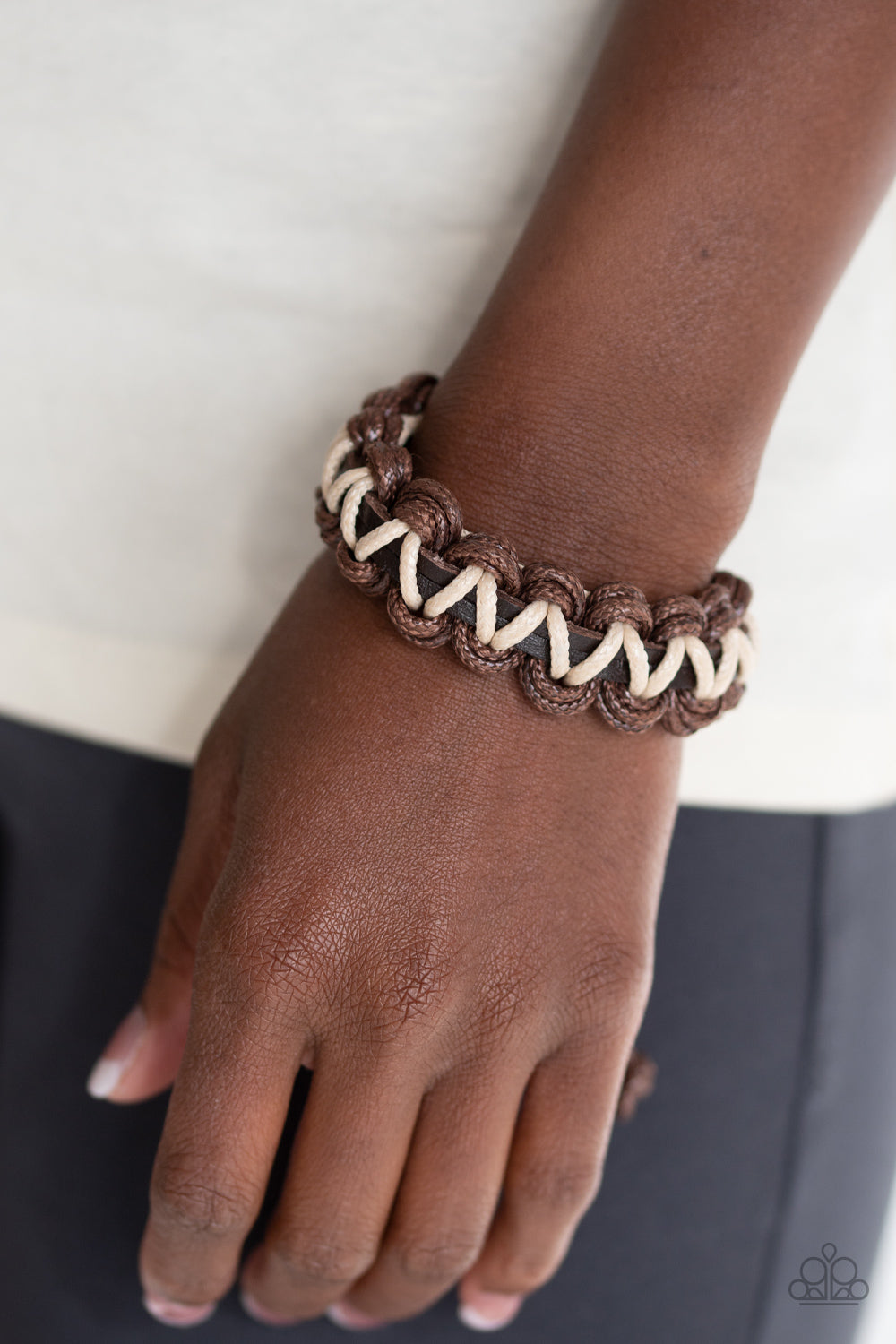 Paparazzi ♥ WEAVE It At That - Brown ♥  Bracelet