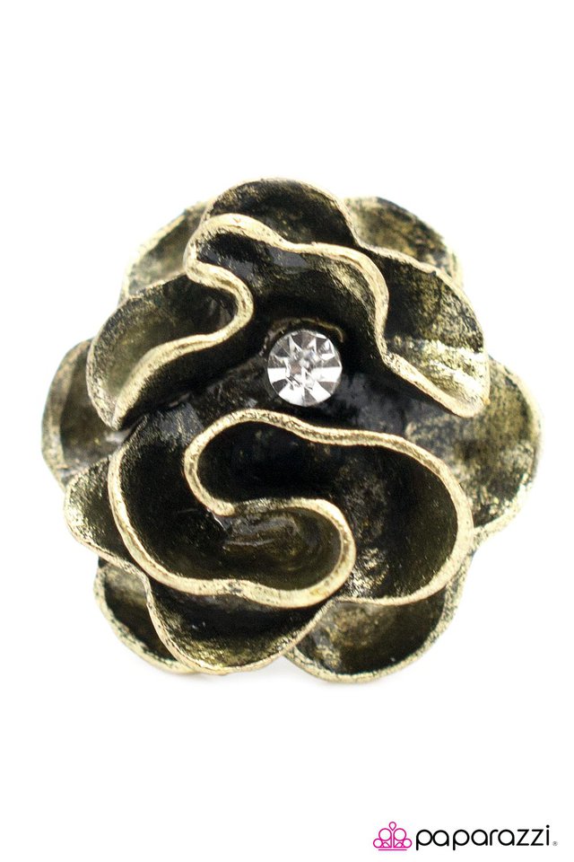 Paparazzi ♥ Rustic Ruffles - Brass ♥ Ring