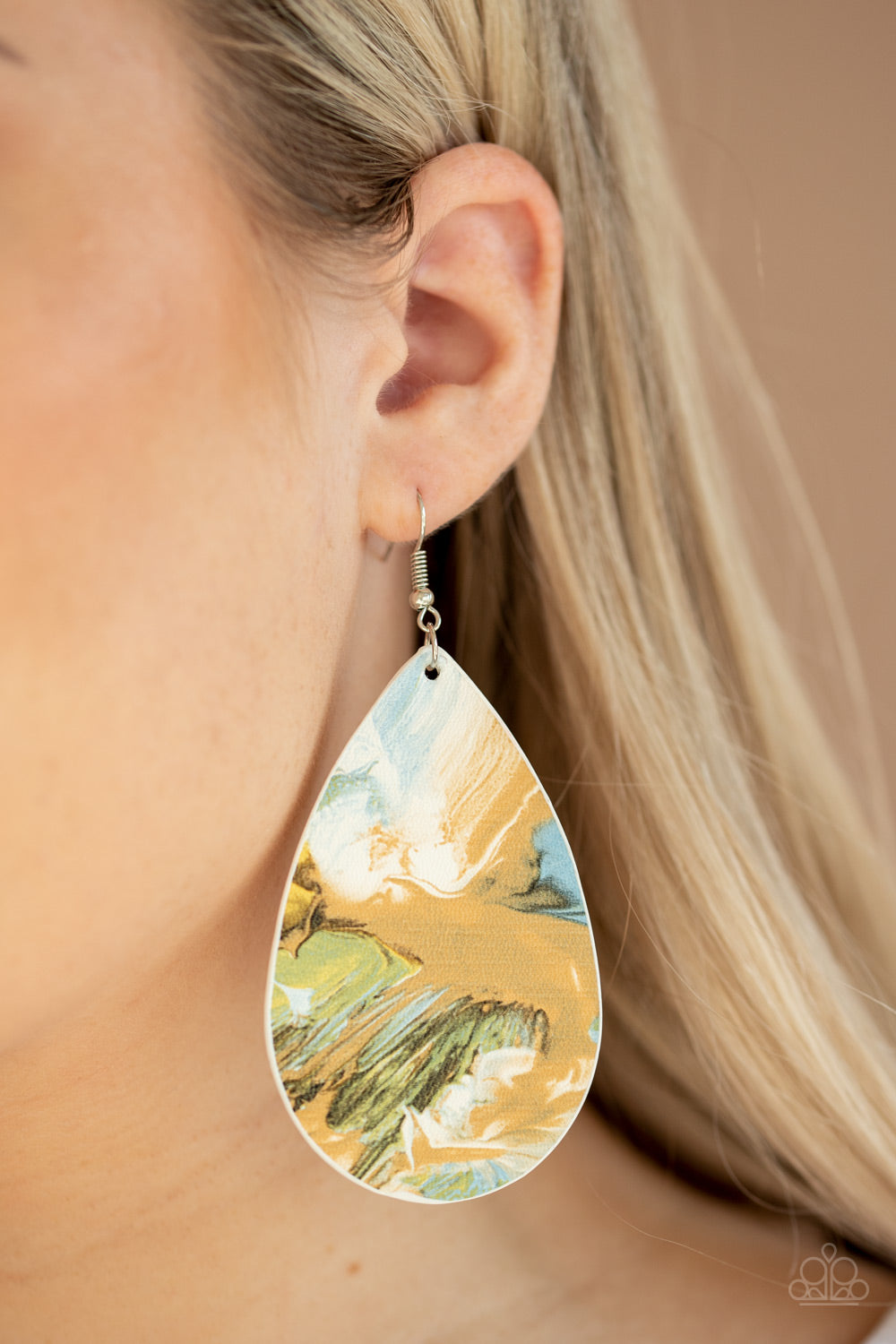 Paparazzi ♥ Mesmerizing Mosaic - Multi ♥  Earrings