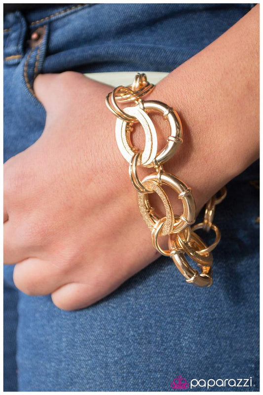 two-if-by-sea-gold-p9in-gdxx-020xx