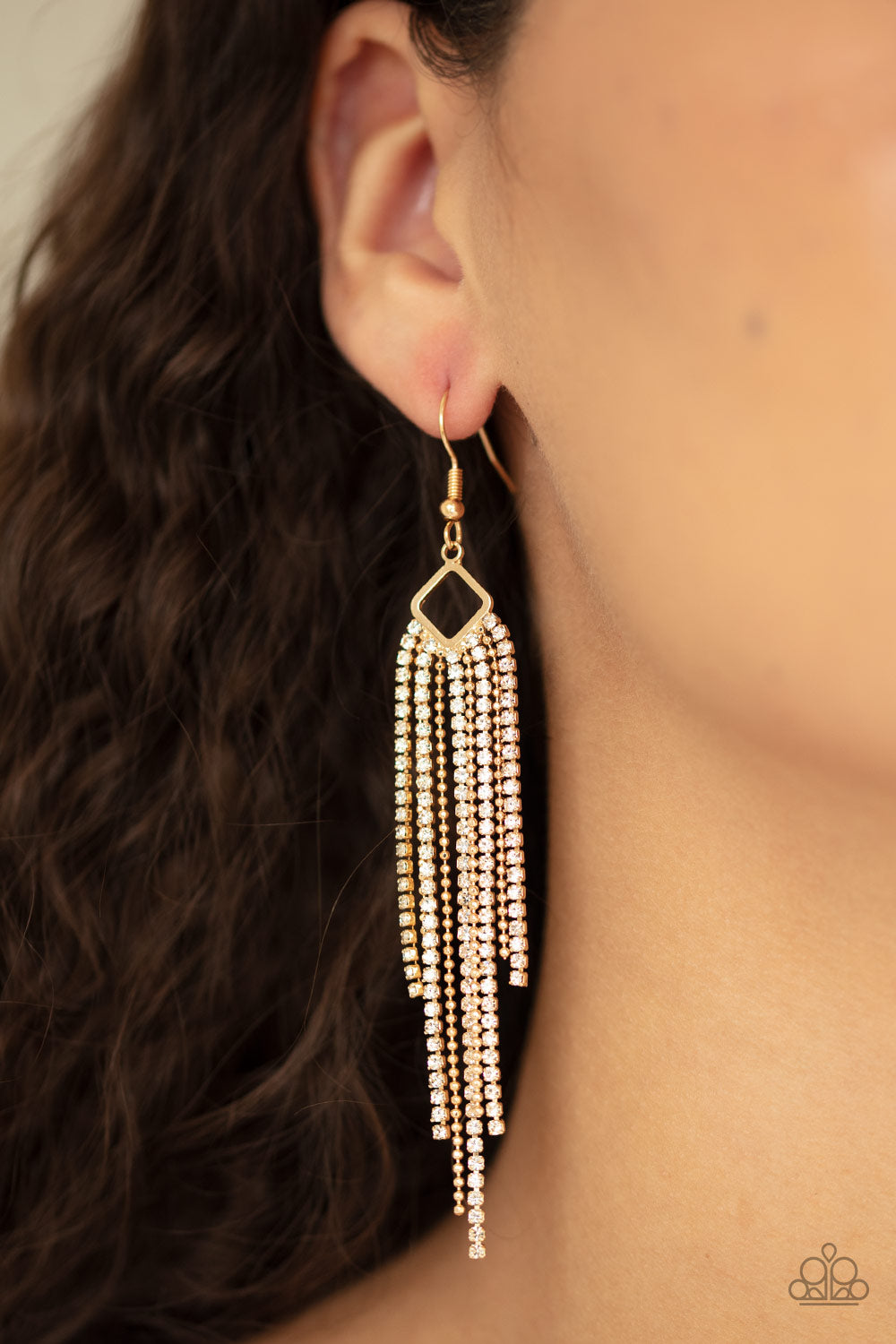 Paparazzi ♥ Singing in the REIGN - Gold ♥  Earrings