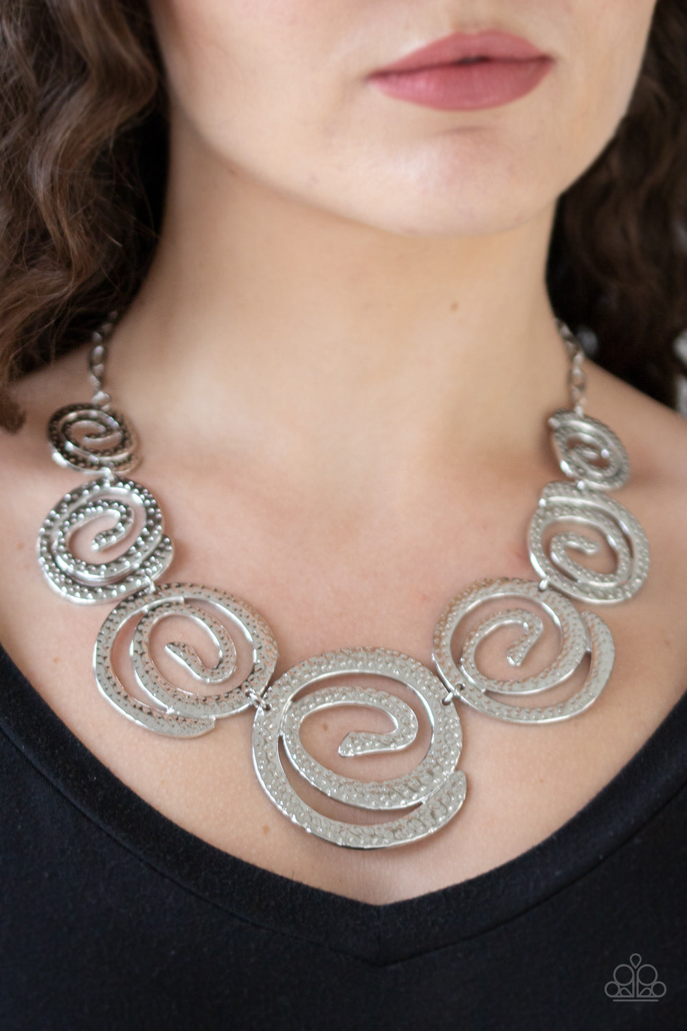 Paparazzi ♥ Statement Swirl - Silver ♥  Necklace